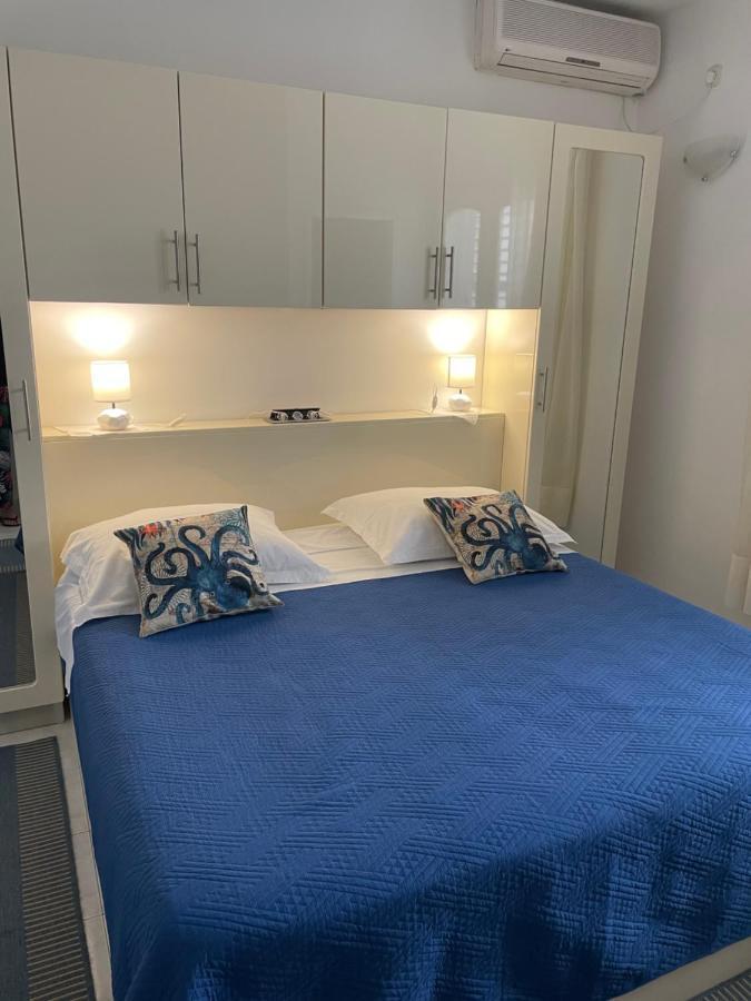 Apartmani Isabella - Ilda Radonic Jelsa (Hvar) Exterior foto