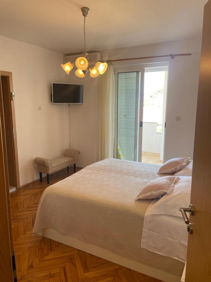 Apartmani Isabella - Ilda Radonic Jelsa (Hvar) Exterior foto