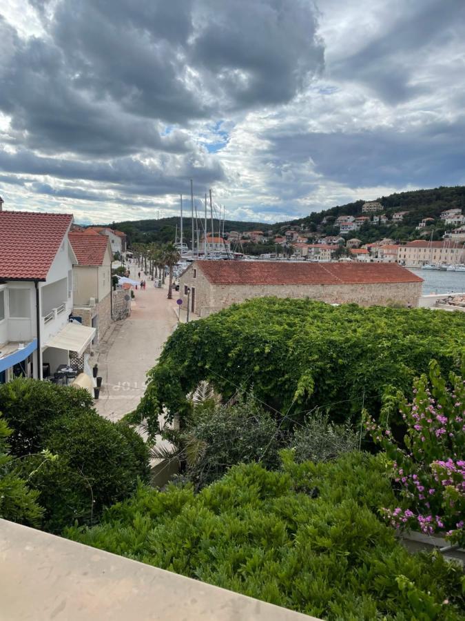 Apartmani Isabella - Ilda Radonic Jelsa (Hvar) Exterior foto