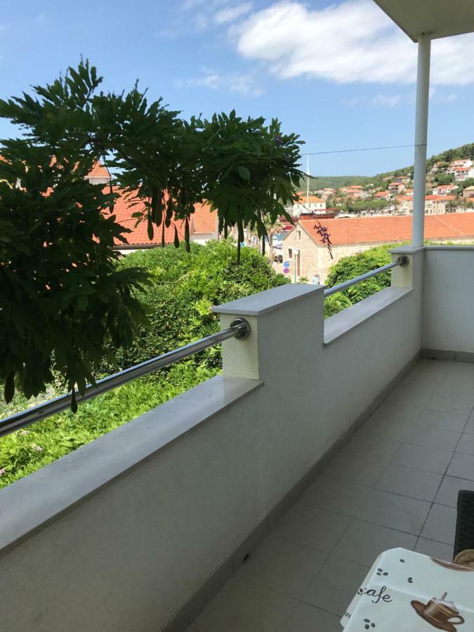 Apartmani Isabella - Ilda Radonic Jelsa (Hvar) Exterior foto
